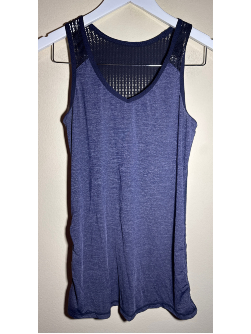Lululemon Athletic Tank Top Blue and Black Sz 8 PTP 15”